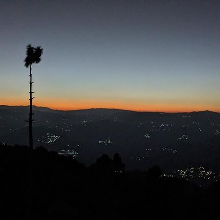 The Buransh Inn Almora Exteriér fotografie