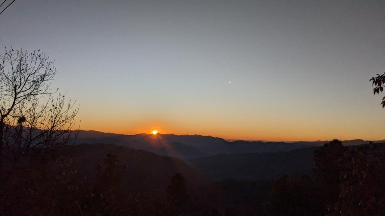 The Buransh Inn Almora Exteriér fotografie